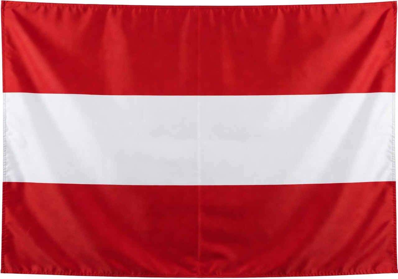 Itävallan virallinen lippu - kolme vaakasuoraa raitaa punainen, valkoinen ja punainen
